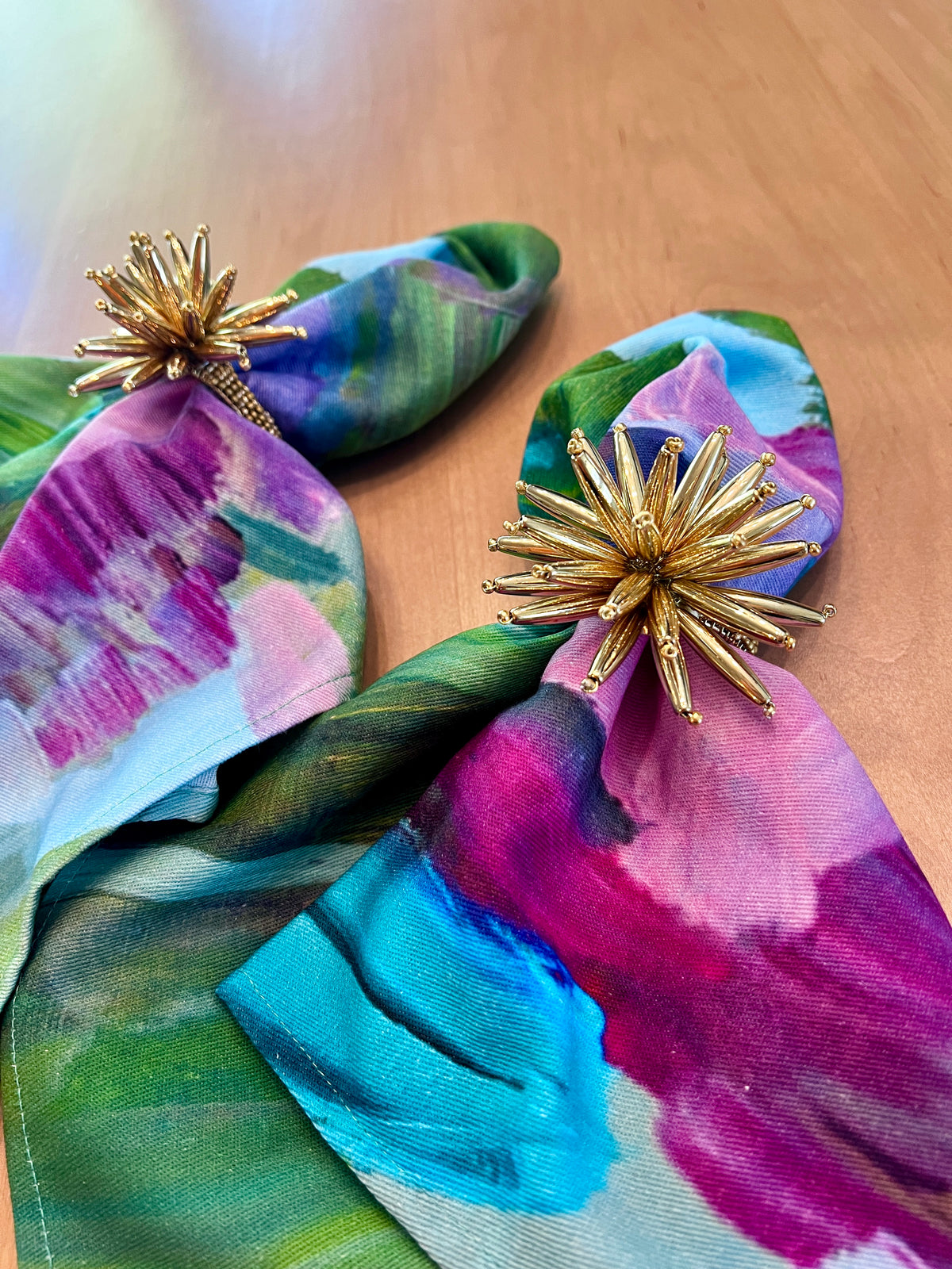 FESTIVE AND FUN DINNER NAPKIN RINGS